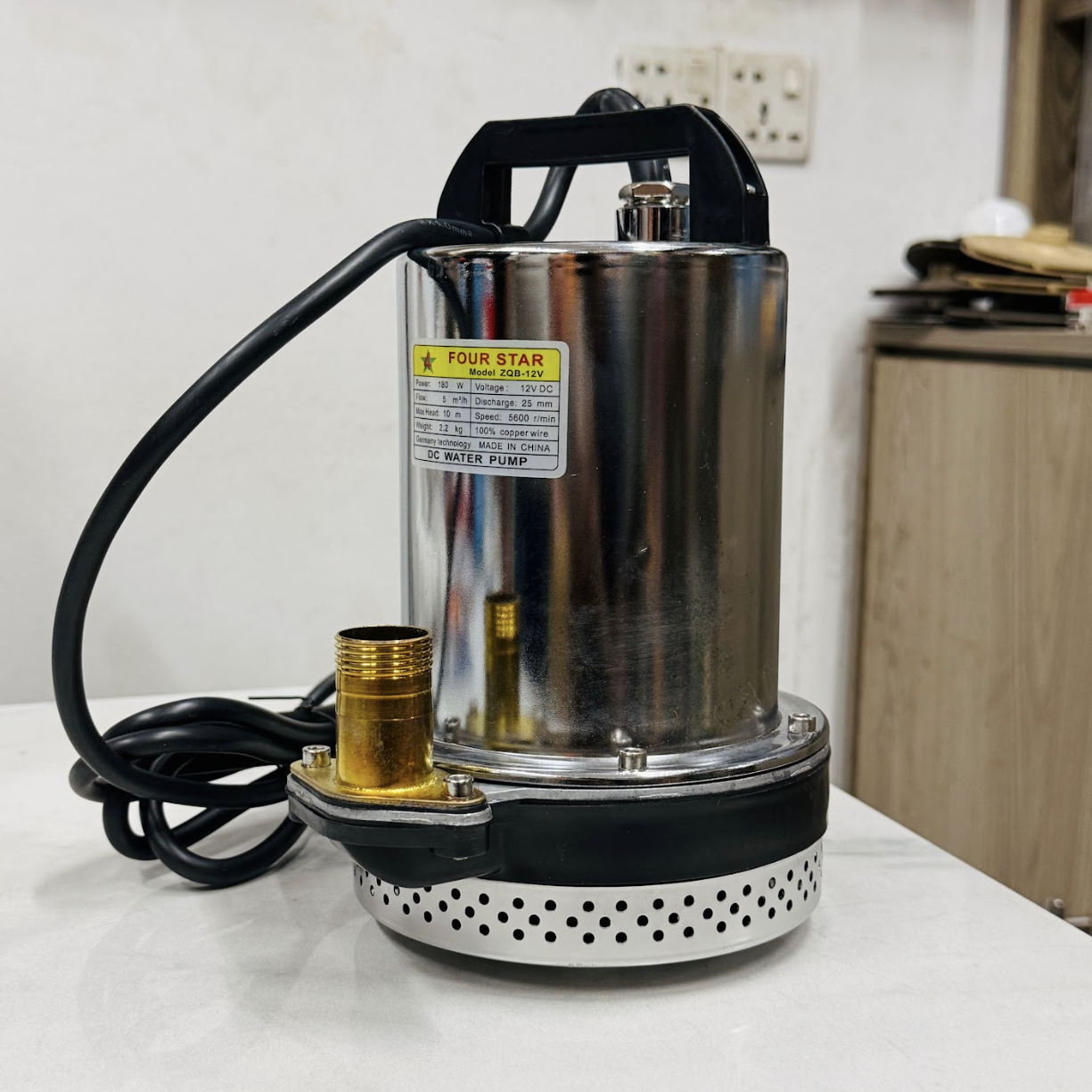 ১ ইঞ্চি ১২ ভোল্ট ব্যাটারি চালিত পানির পাম্প | 1 inch 12 Volt DC Solar Submersible Water Pump - Image 2